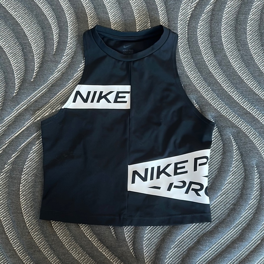 nike top